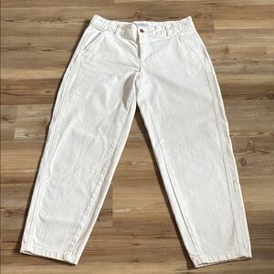 Zara mid rise baggy jeans Tapered leg White Stretch denim Women’s 6